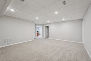 Highcrest Dr-S1801-046.jpg