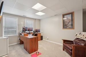 Highcrest Dr-S1801-047.jpg