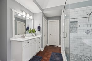 Highcrest Dr-S1801-064.jpg