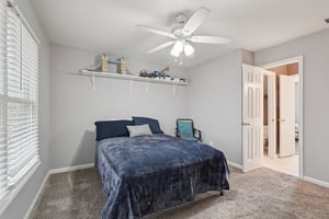 Highcrest Dr-S1801-075.jpg