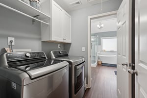 Highcrest Dr-S1801-076.jpg