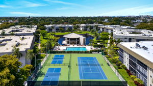 Pickleball/Tennis Courts