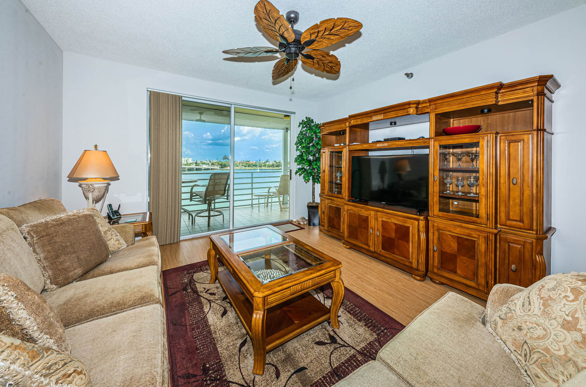 Living Room1-4