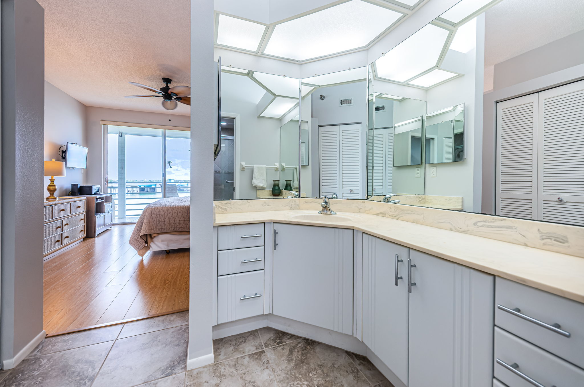 Master Bathroom1c-2