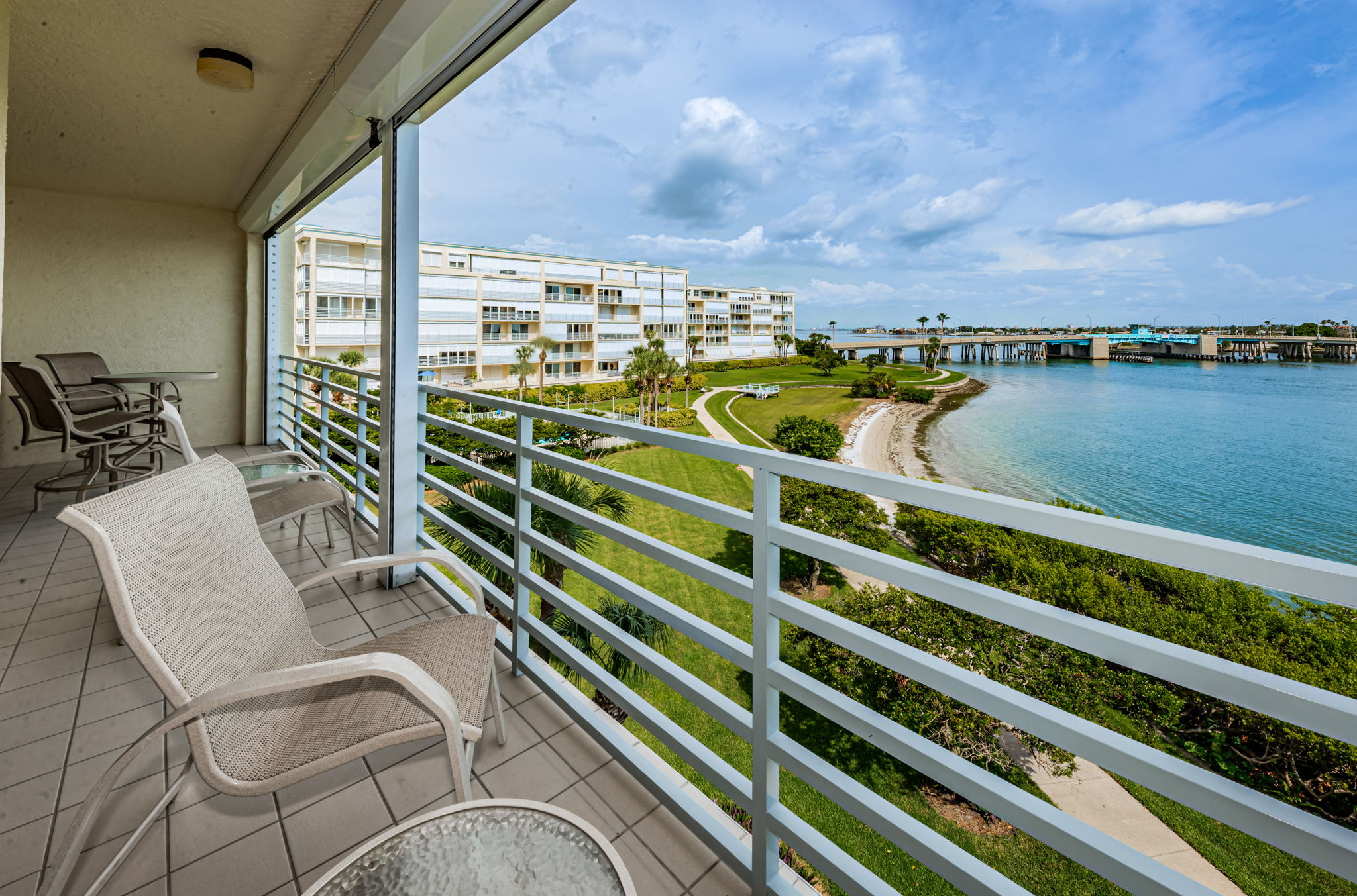 Living Room Balcony1b