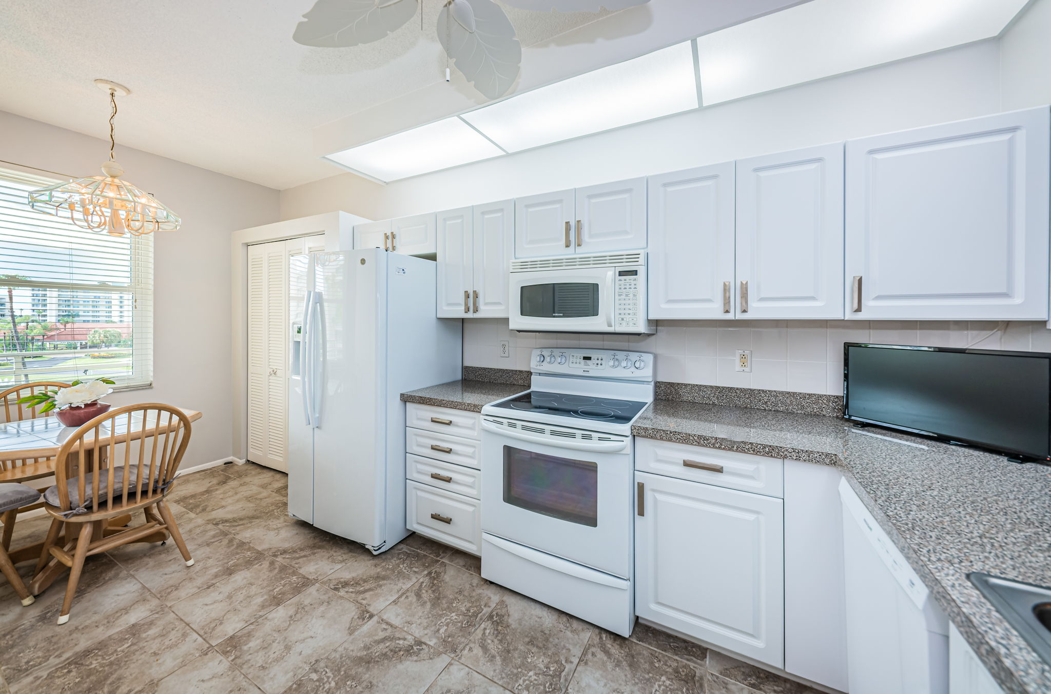 Kitchen3-4