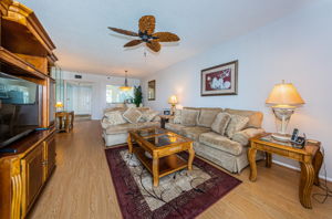 Living Room4-4