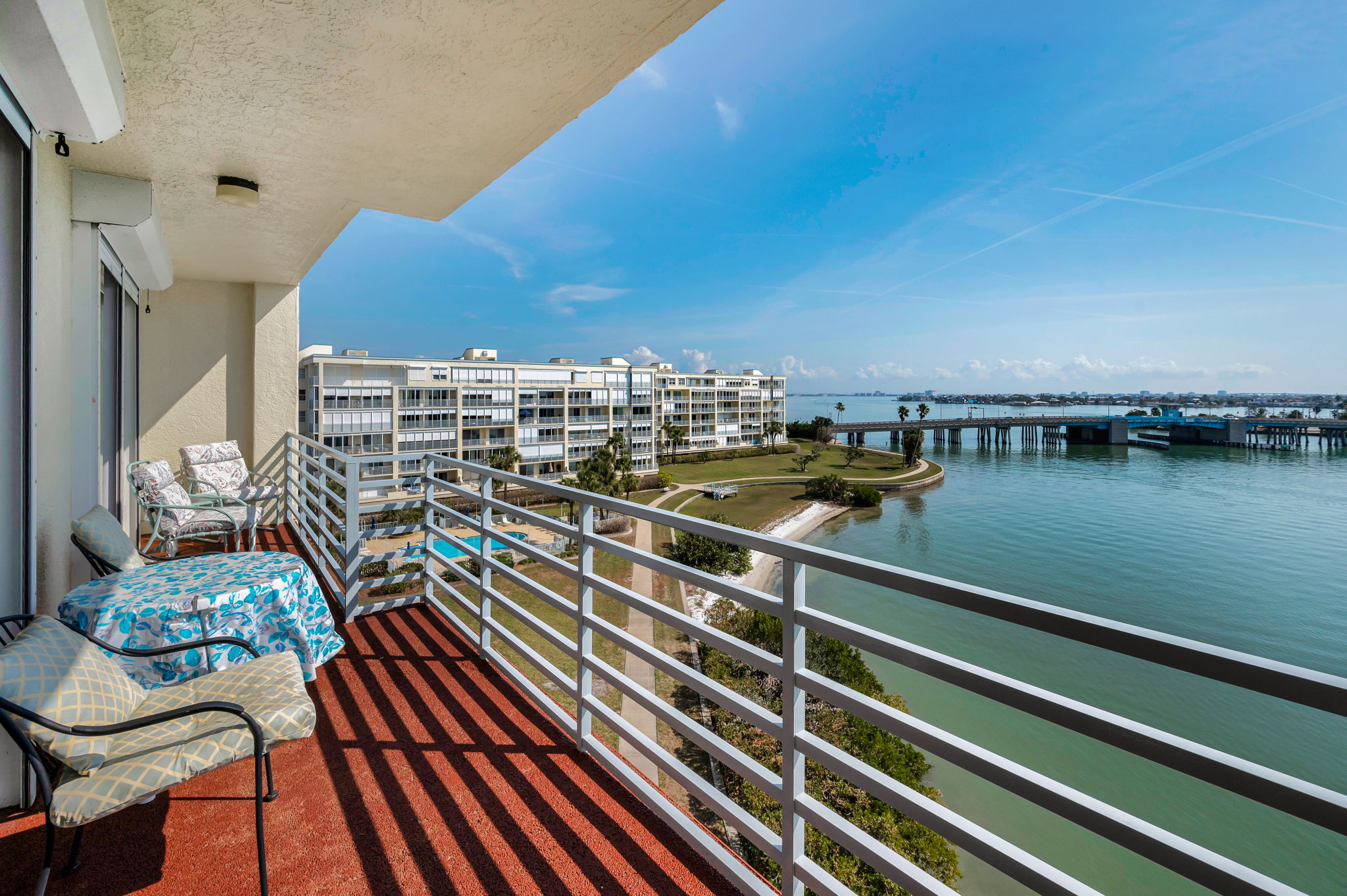 Living Room Balcony1