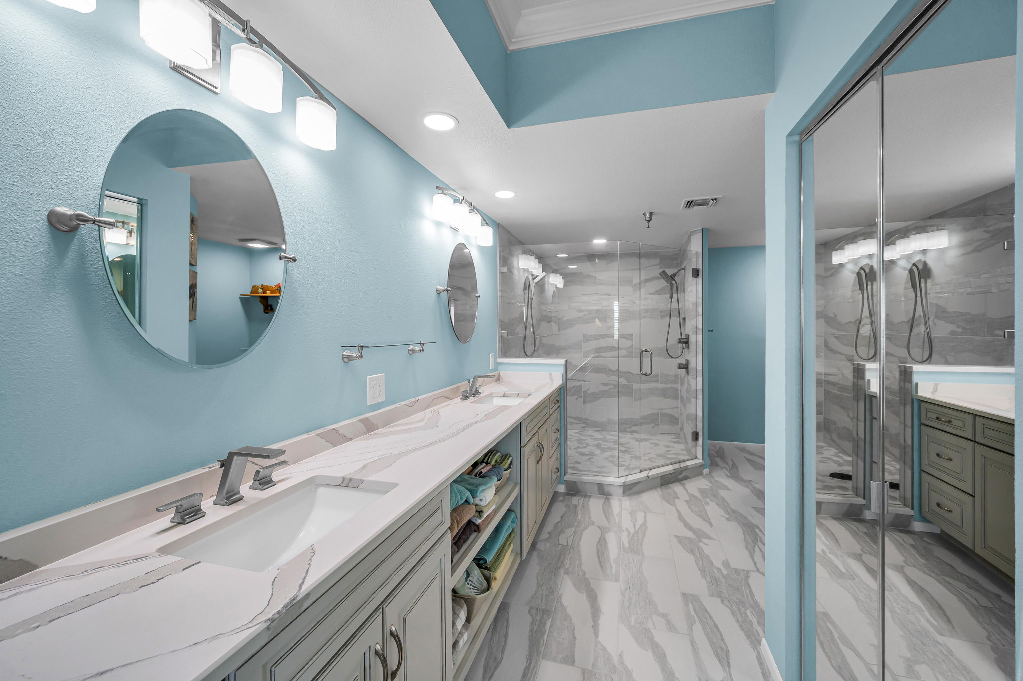 Primary Bathroom1a