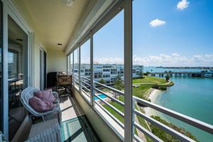 Balcony2
