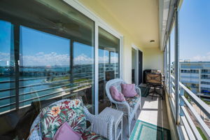Balcony4