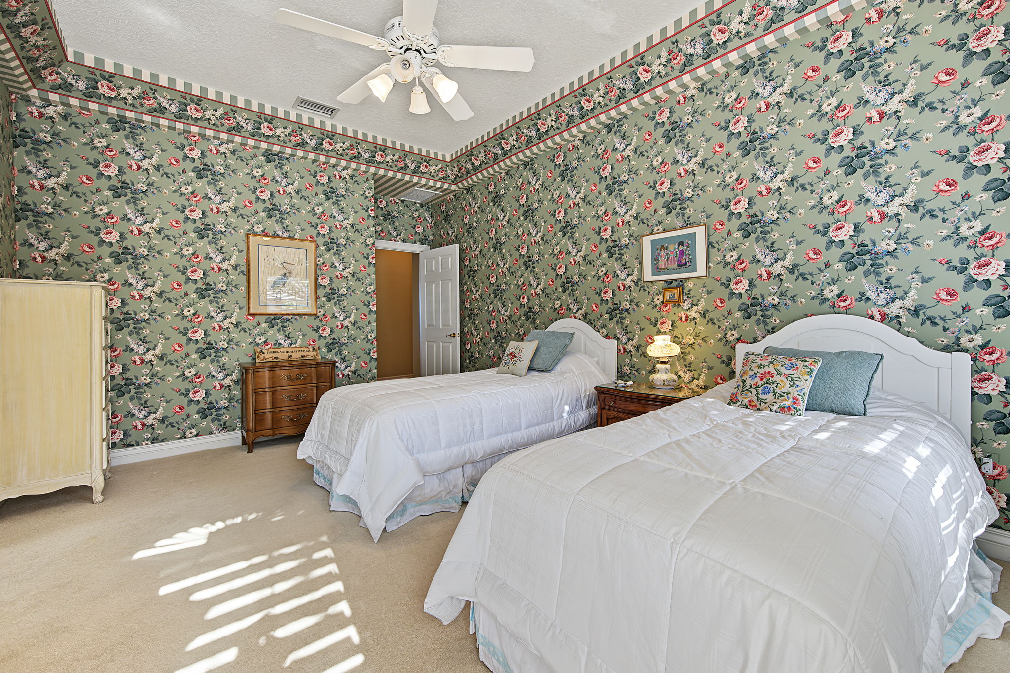 Guest Bedroom2b