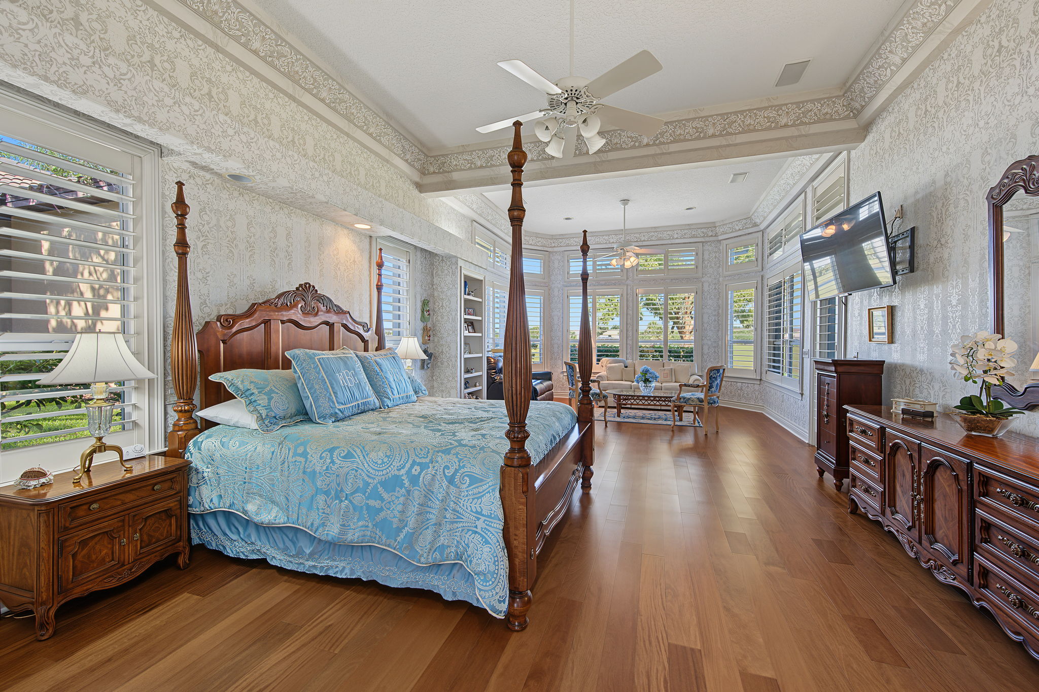 Primary Bedroom1a