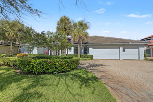 Front Exterior14