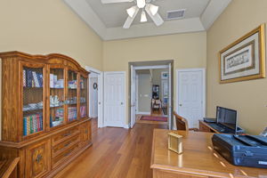 Office1b