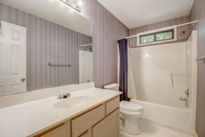 Wynfield Dr-026