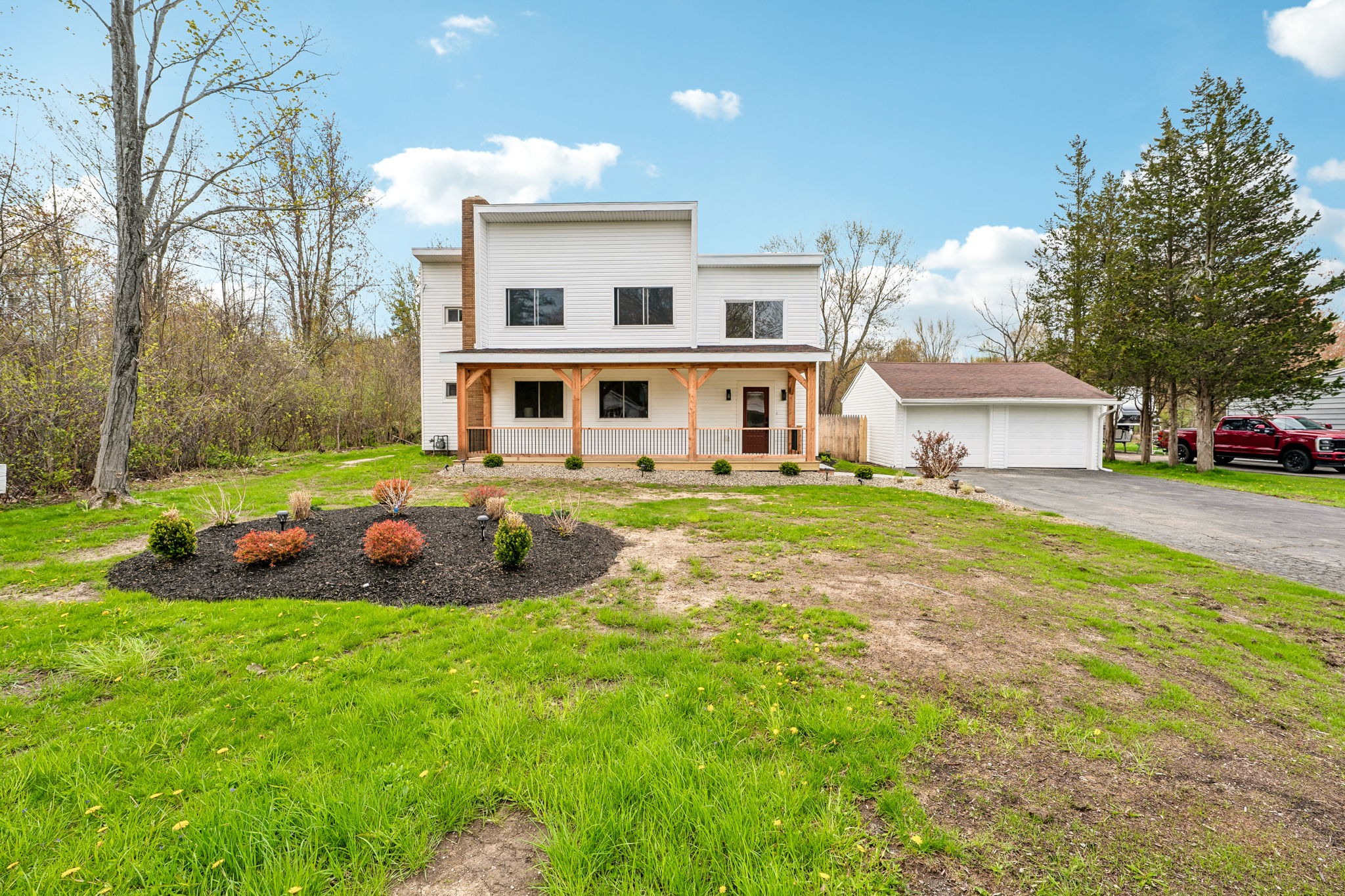99r-789 Lake St-S0805-001