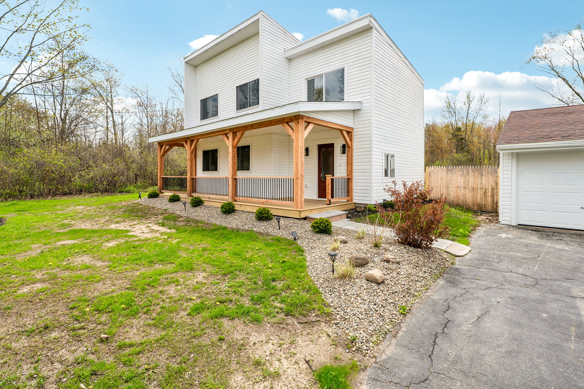 102r-789 Lake St-S0805-004