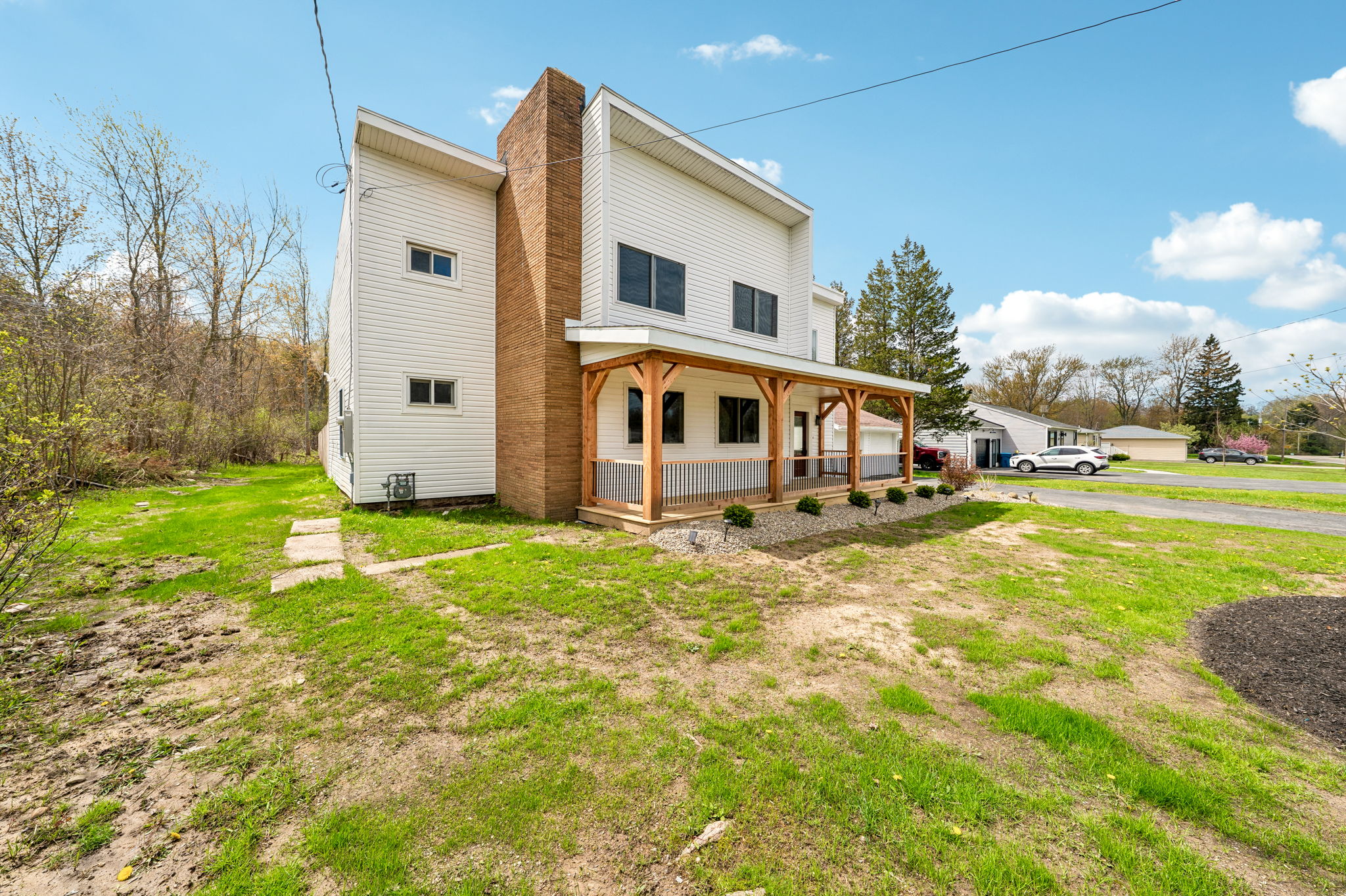 104r-789 Lake St-S0805-006