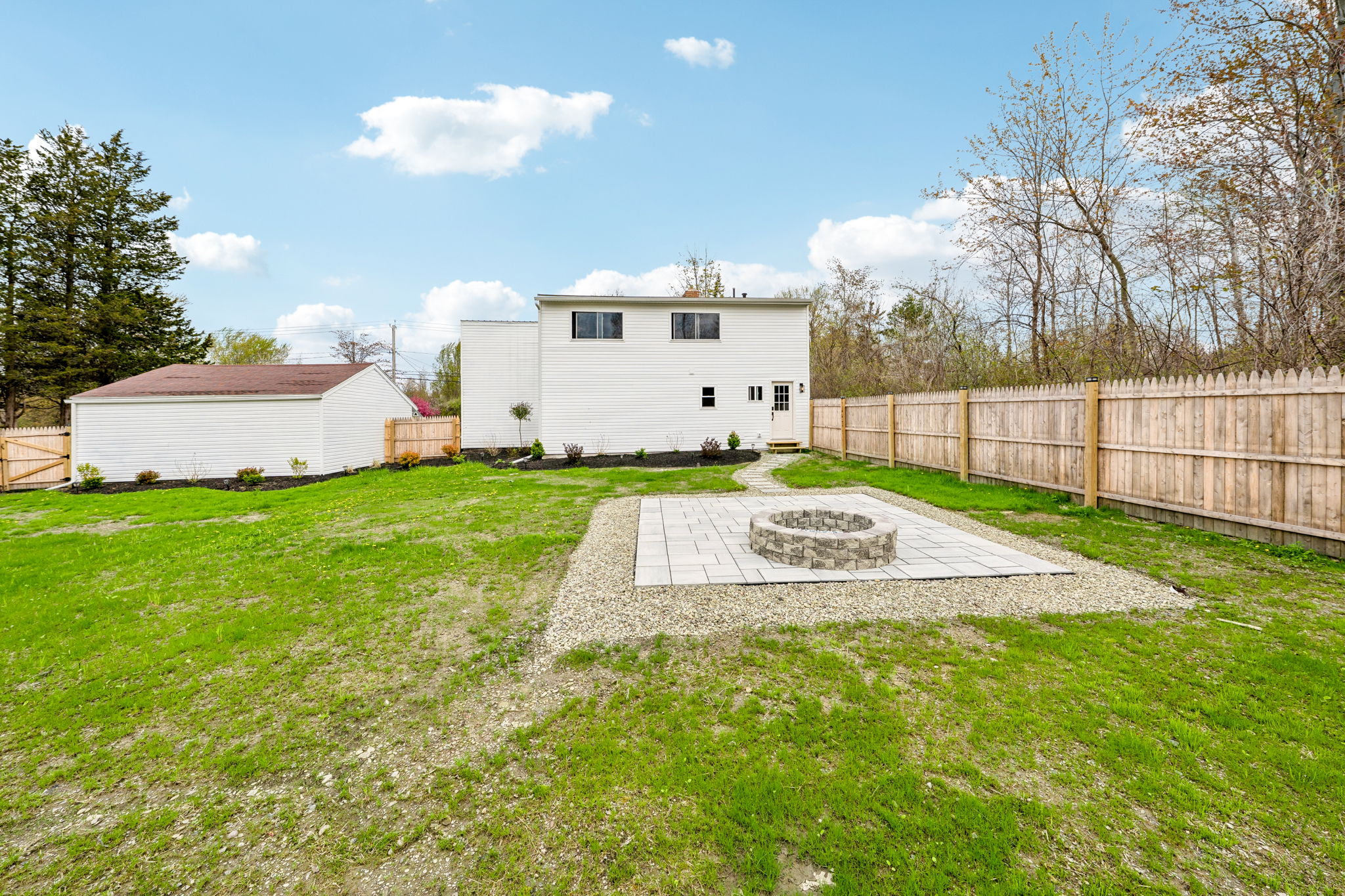 115r-789 Lake St-S0805-017