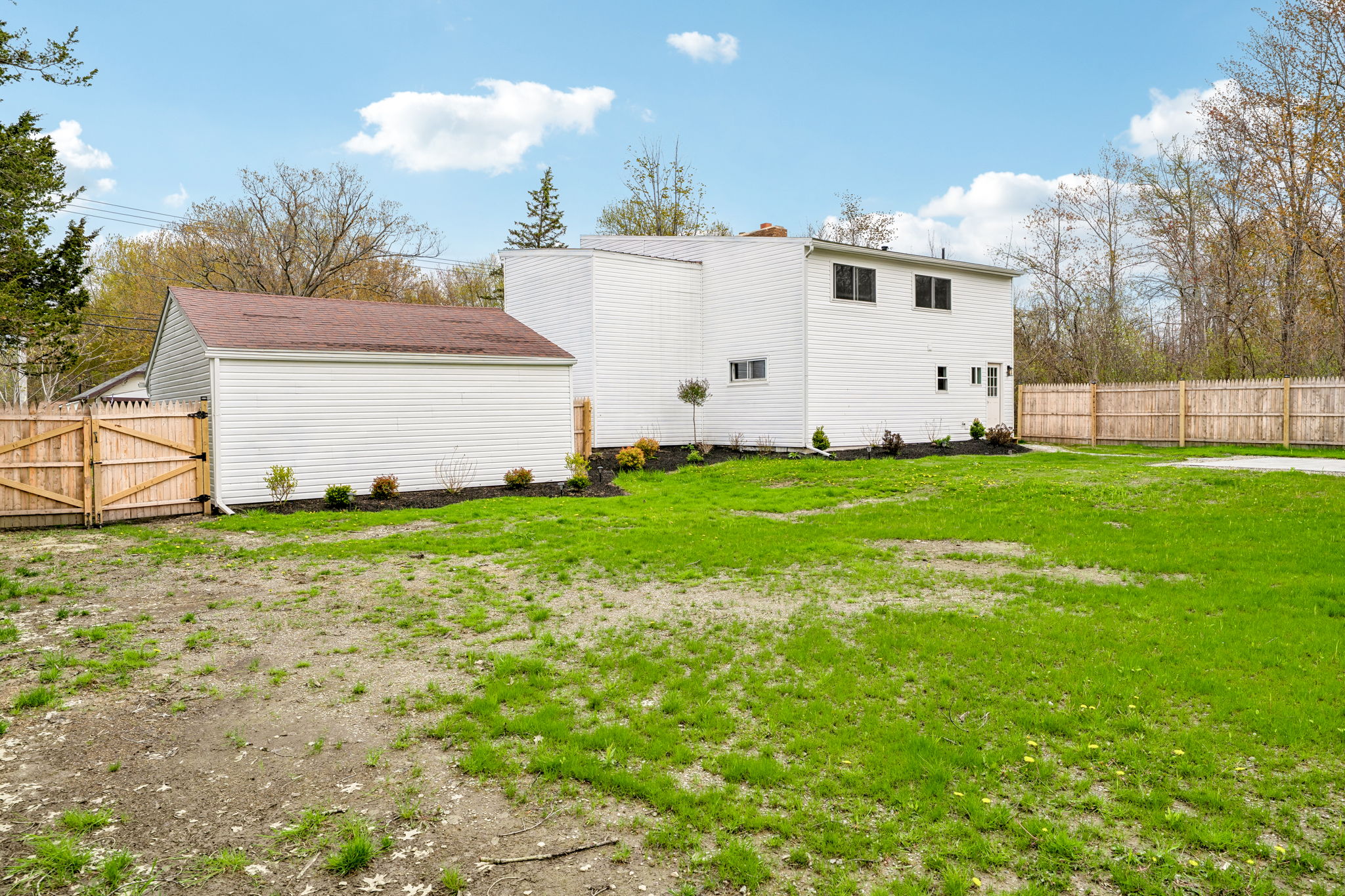 117r-789 Lake St-S0805-019