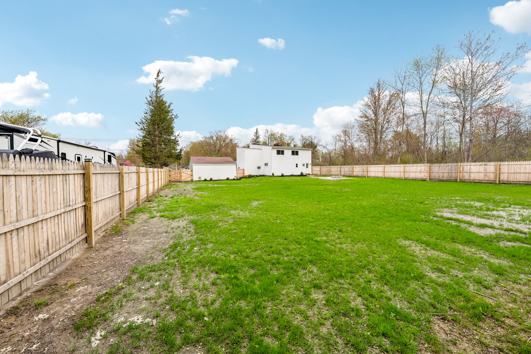 120r-789 Lake St-S0805-022