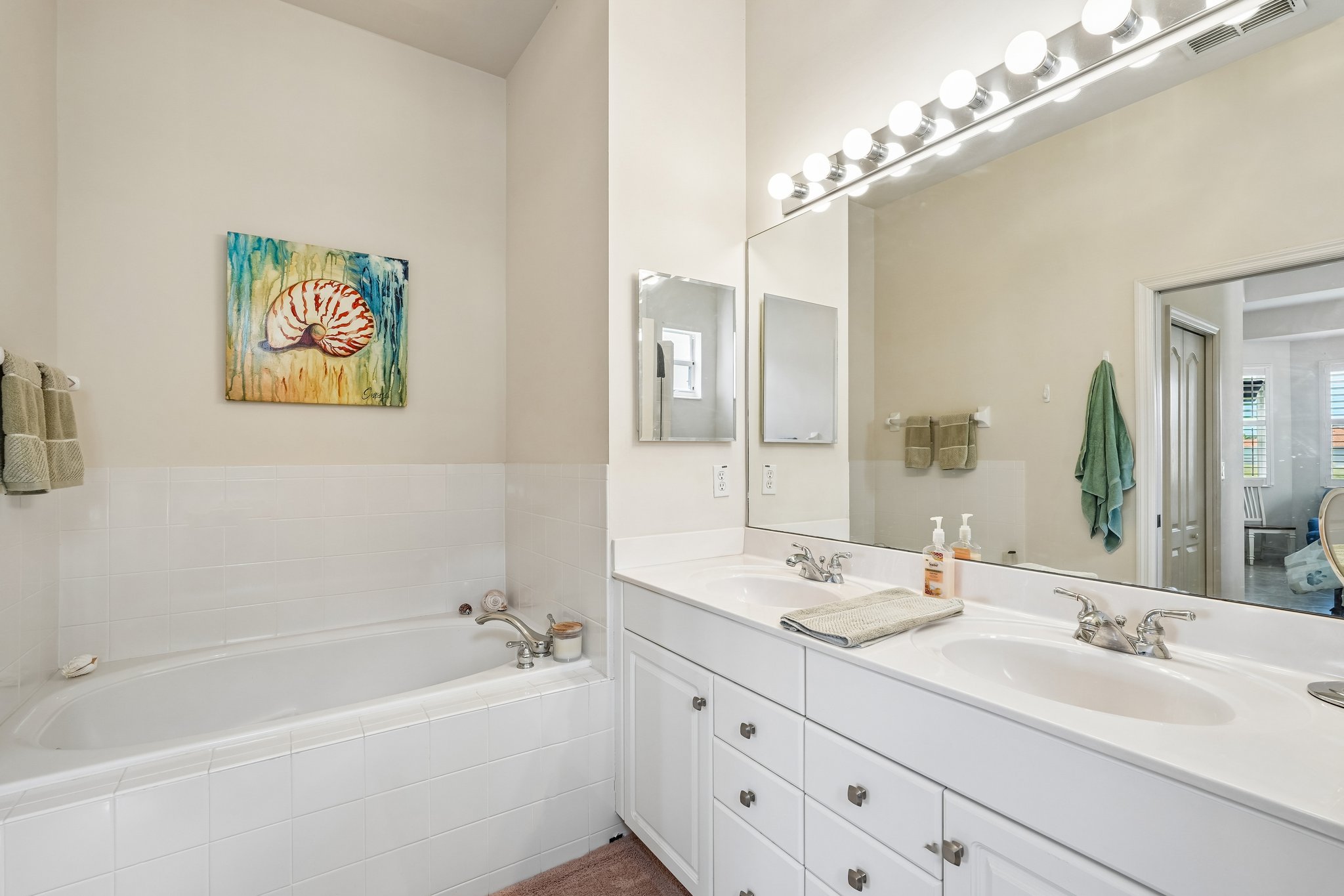Sanctuary Cir 1-S1505-022.jpg
