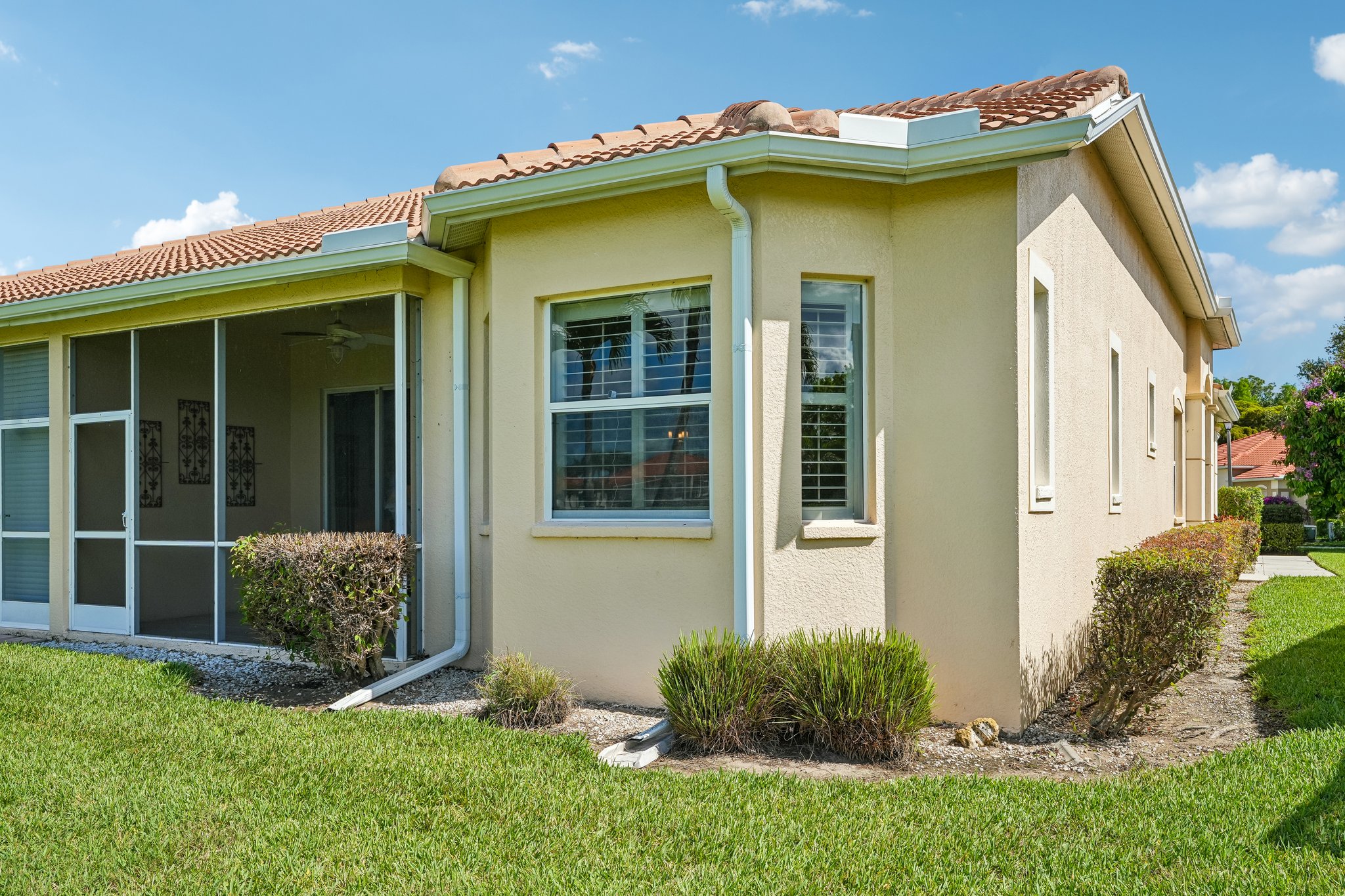 Sanctuary Cir 1-S1505-033.jpg