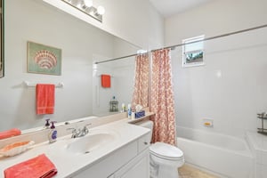 Sanctuary Cir 1-S1505-024.jpg