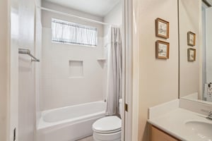 Del Monte Ct-S2002-037.jpg