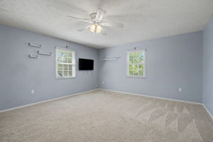  Photo 37