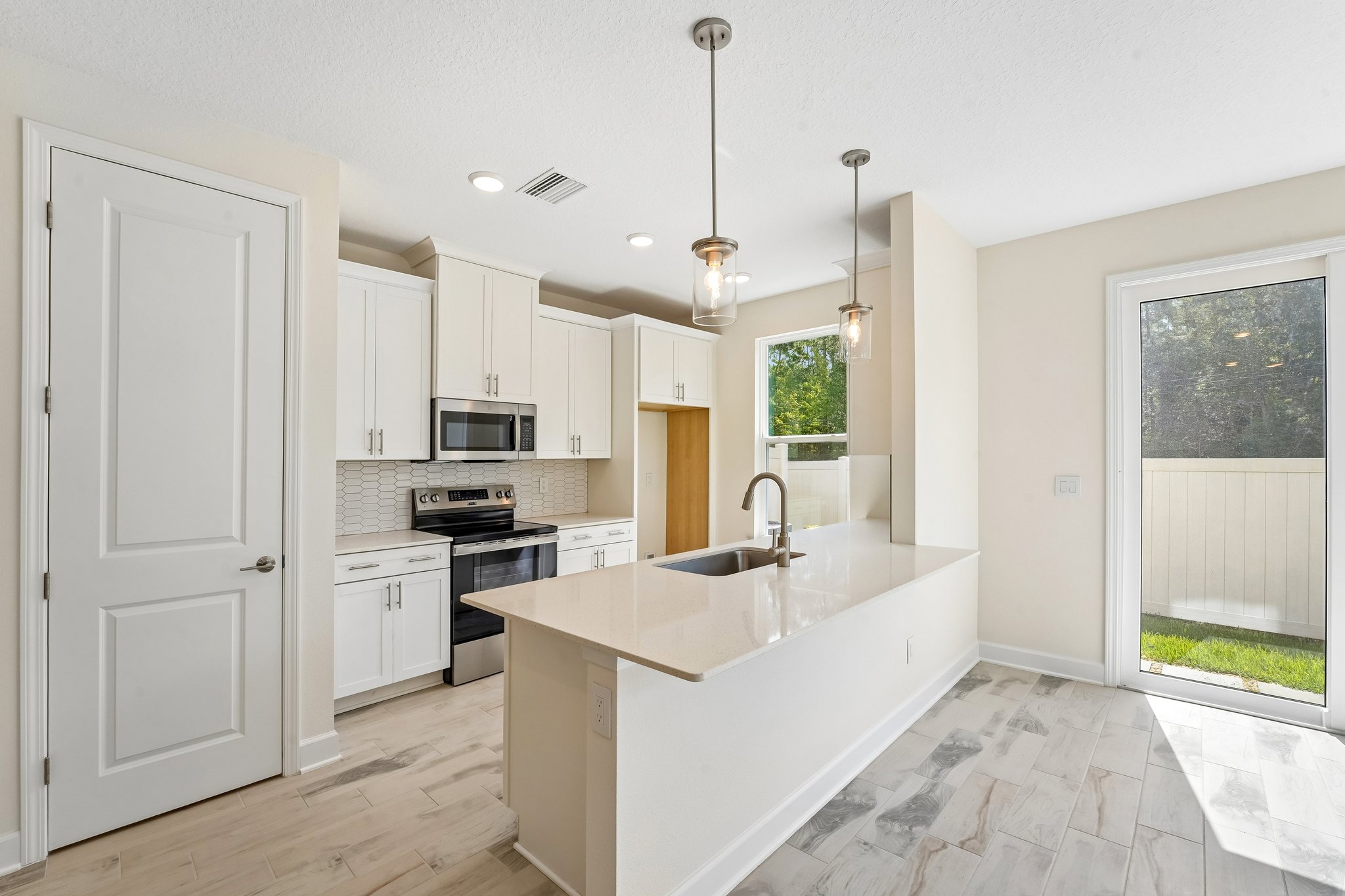 79 Big Pine Ln-S1509-011.jpg