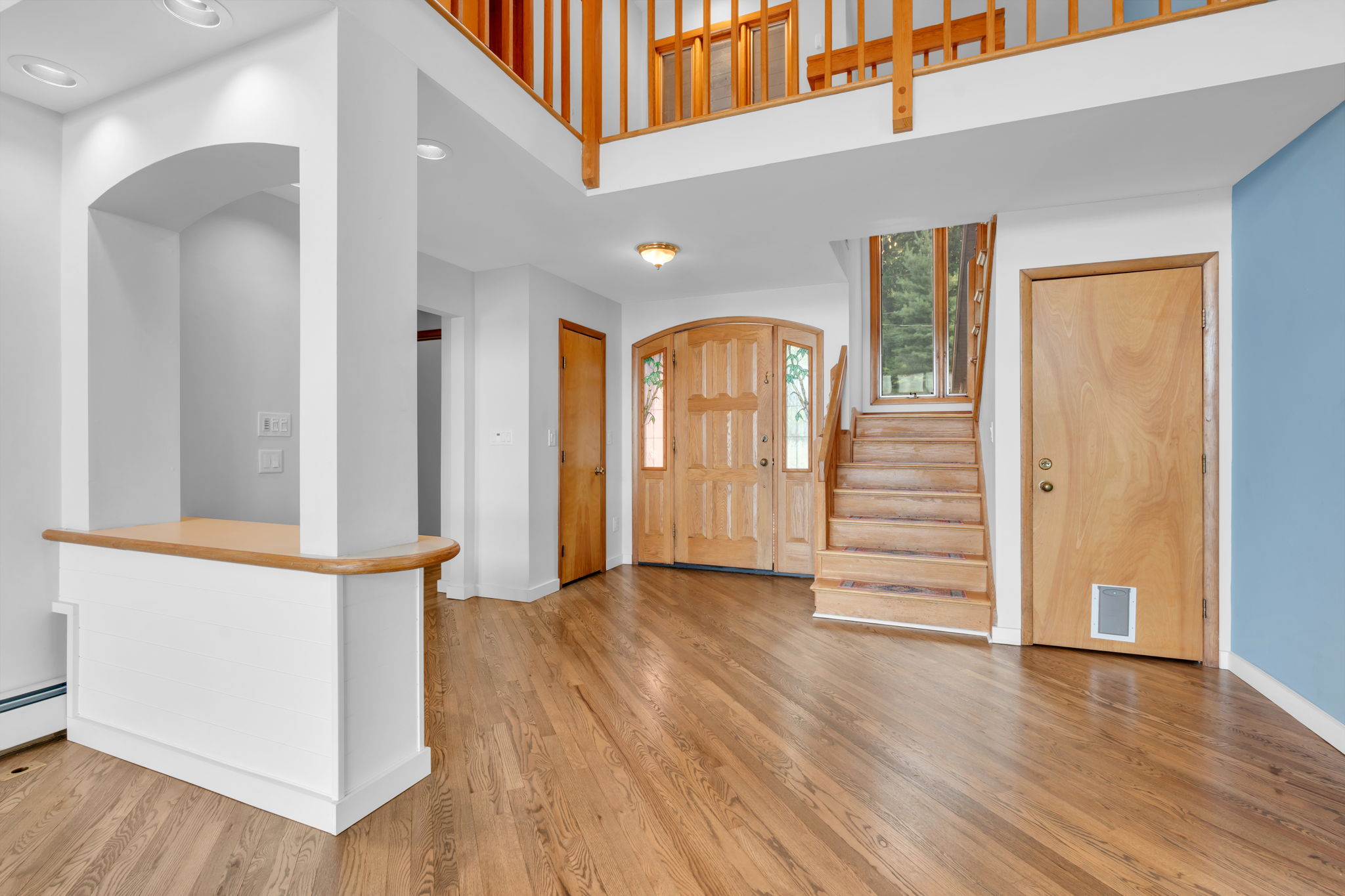 Front entry foyer