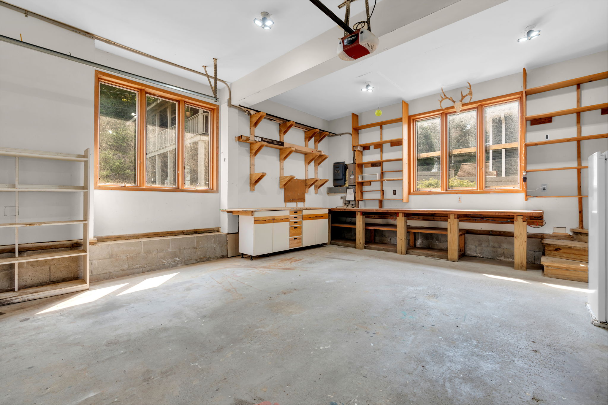 Garage with workshop
