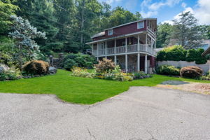 2 story detached cottage with two separate living areas