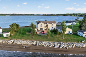  Photo 0