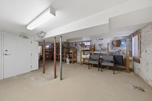  Photo 32