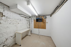  Photo 37