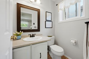  Photo 48