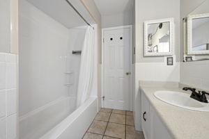  Photo 49