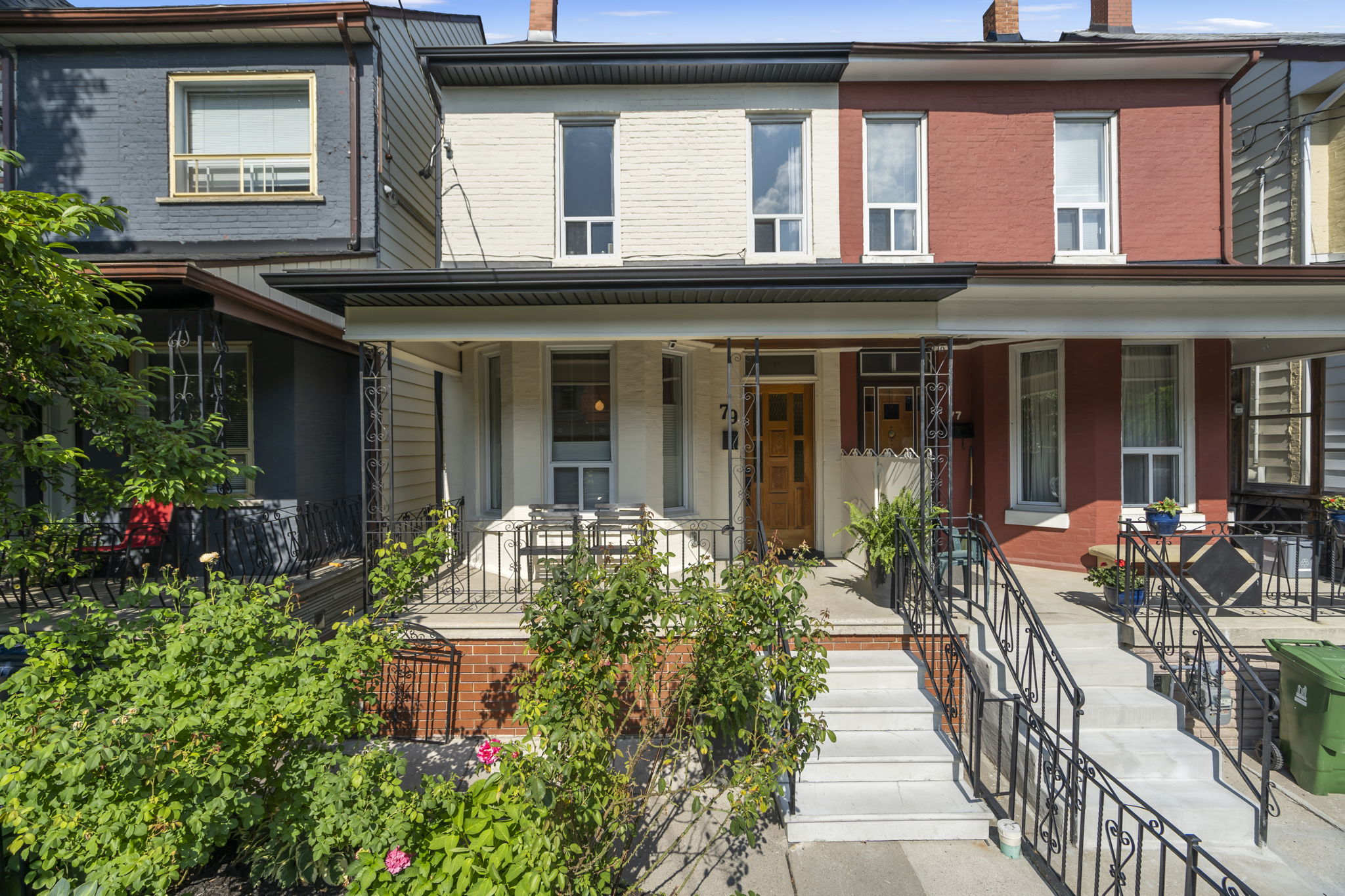 79 Montrose Ave Toronto, ON M6J 2T6