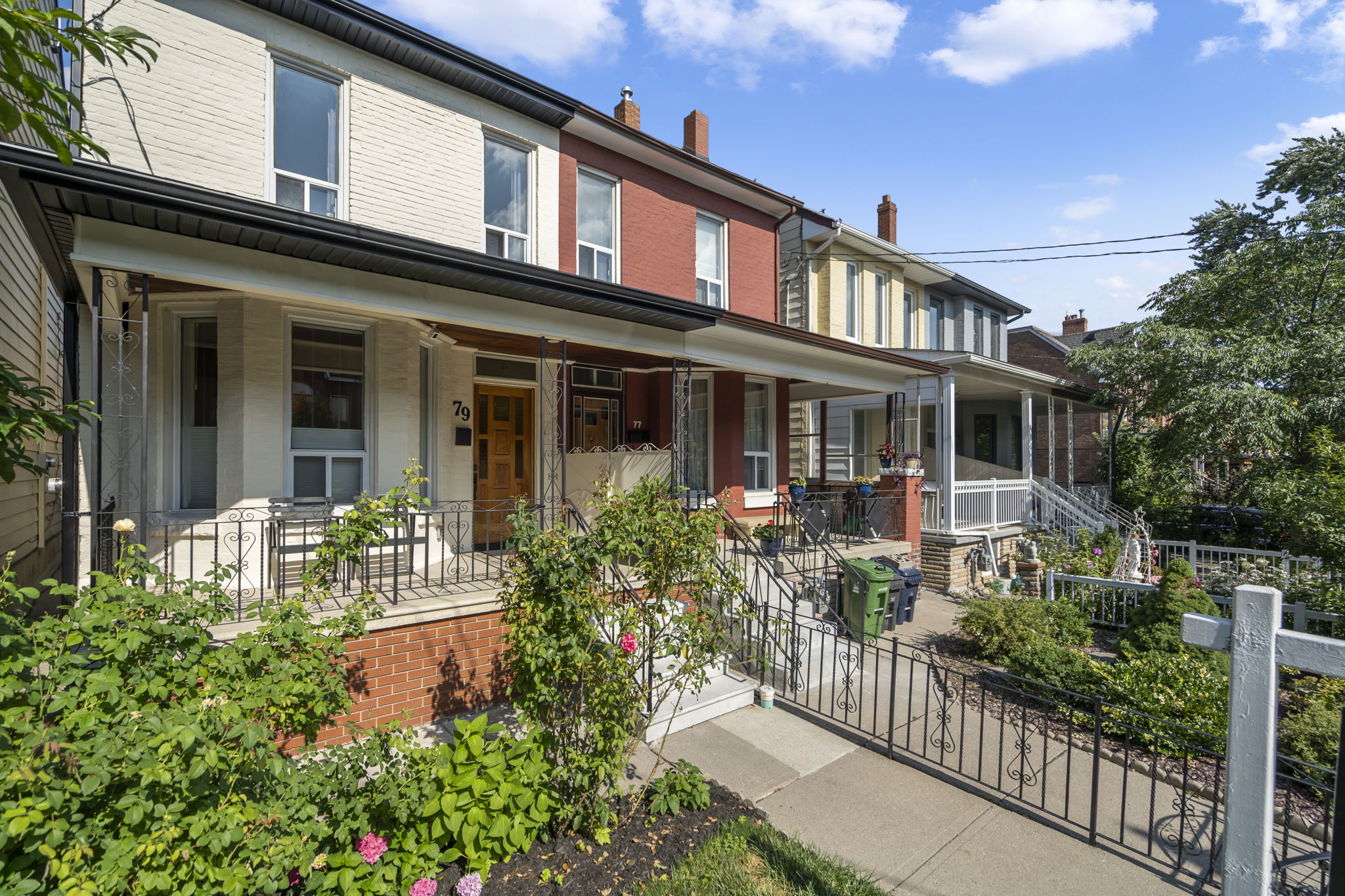 79 Montrose Ave Toronto, ON M6J 2T6