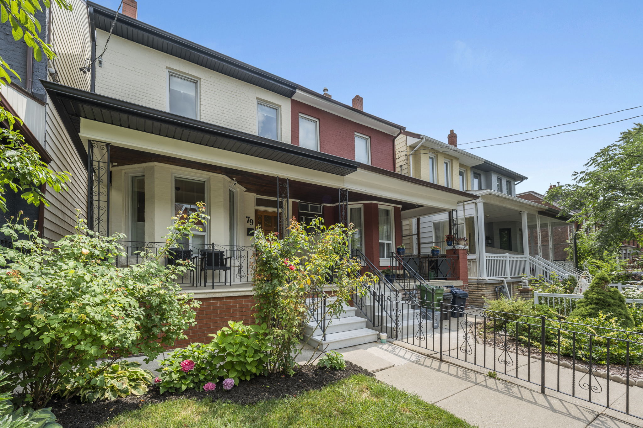 79 Montrose Ave Toronto, ON M6J 2T6