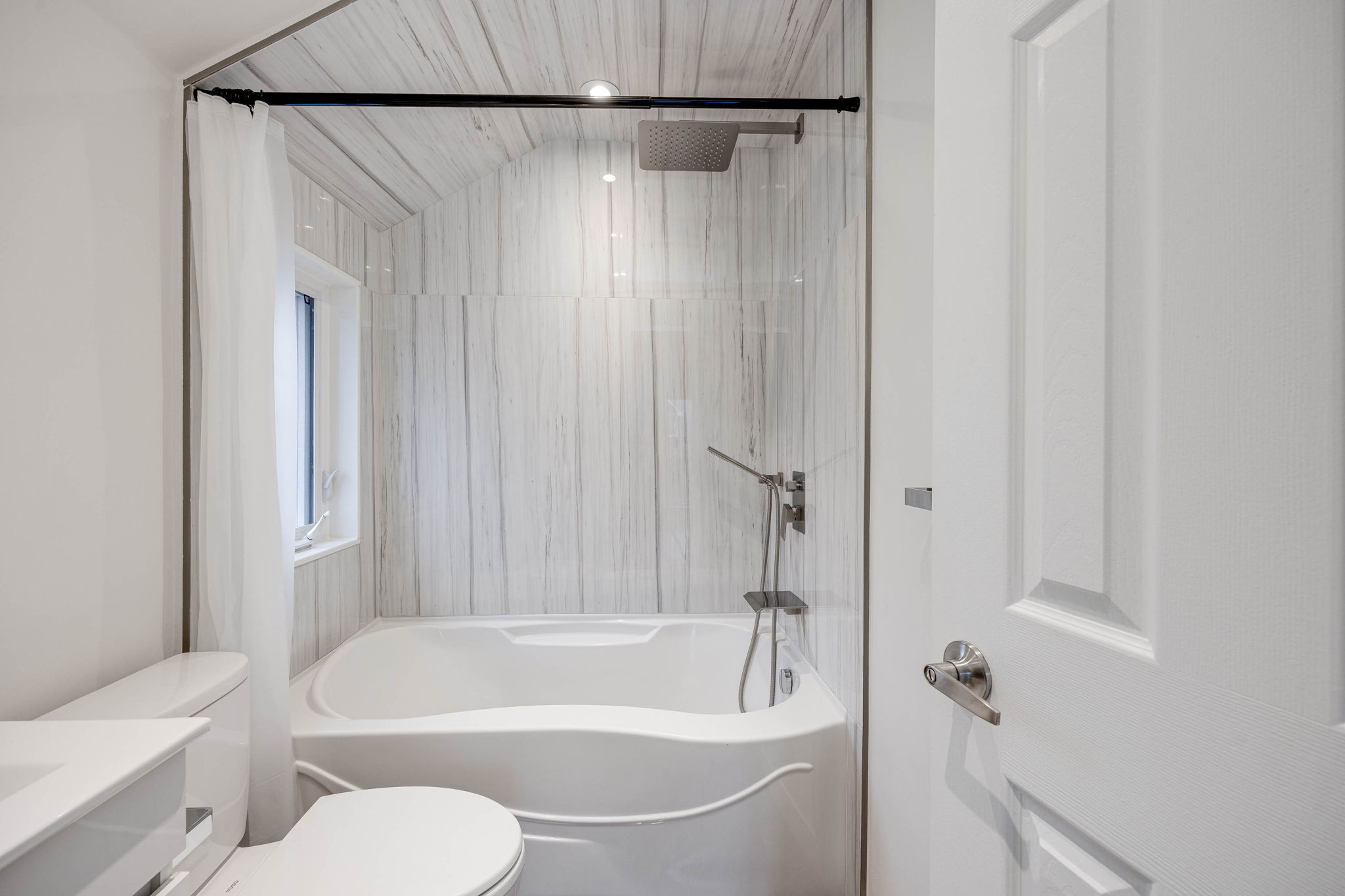 Toronto property showcase — delivered property photograph 22