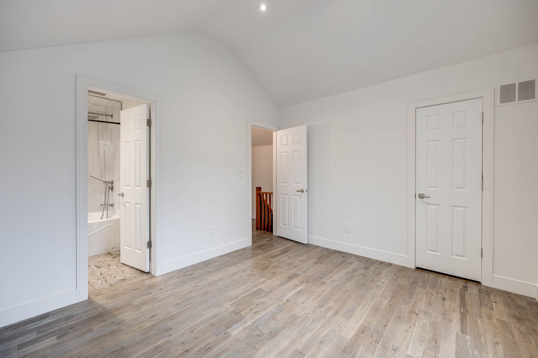 Toronto property showcase — delivered property photograph 21
