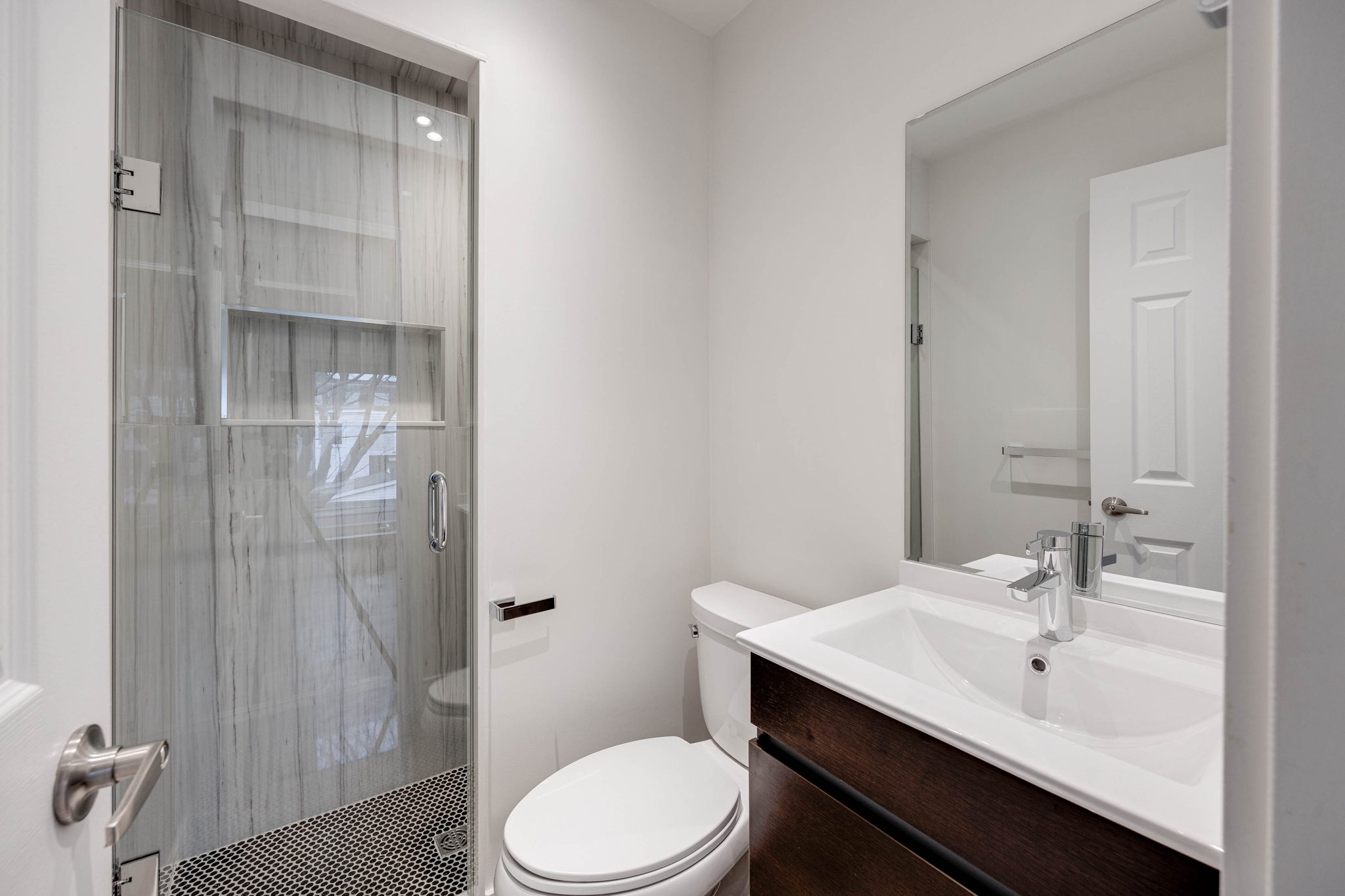 Toronto property showcase — delivered property photograph 19
