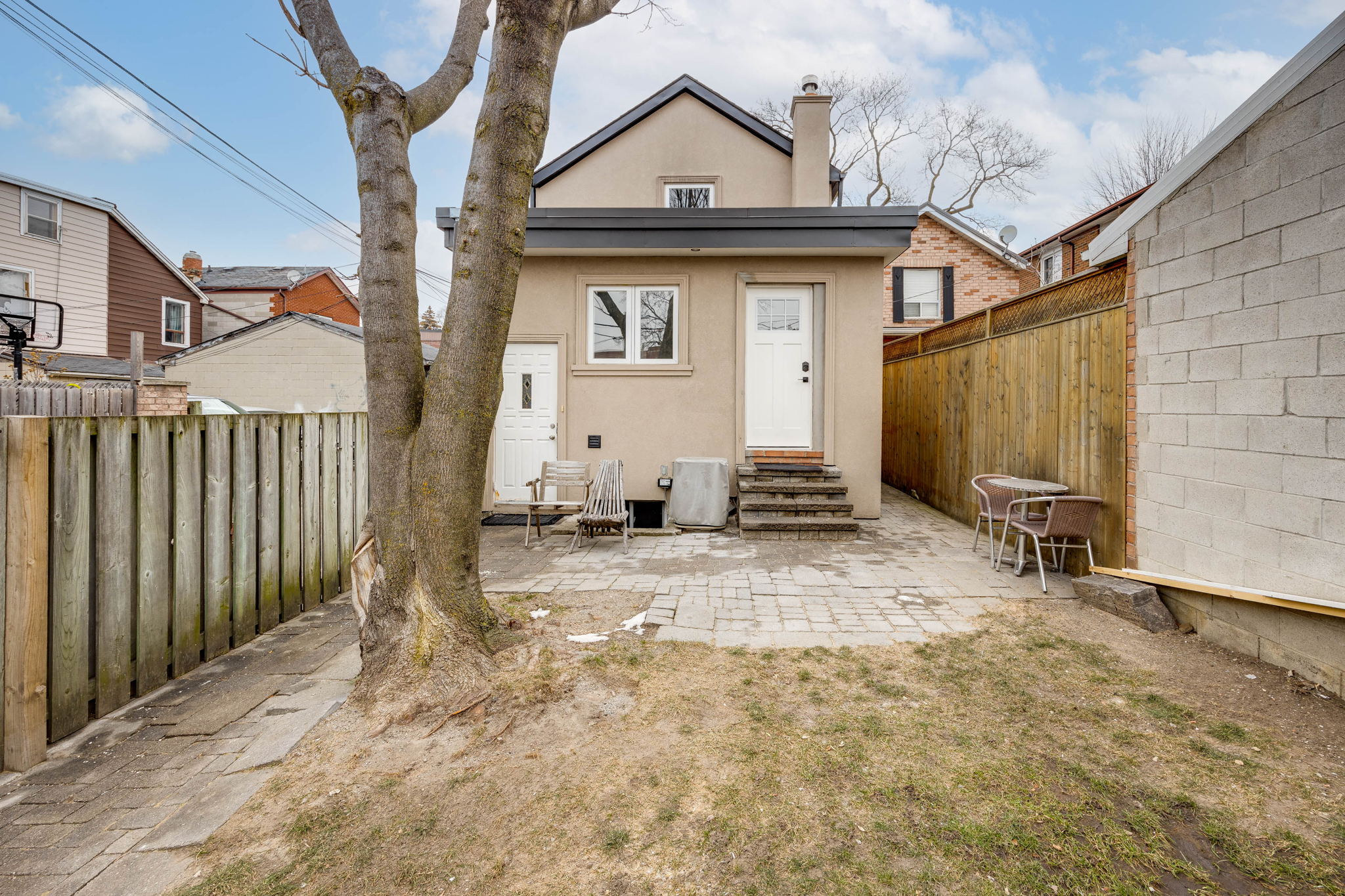 Toronto property showcase — delivered property photograph 25
