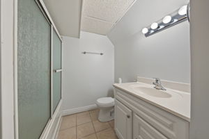  Photo 48