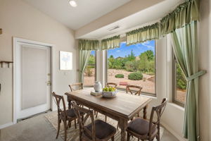 Breakfast Nook VS