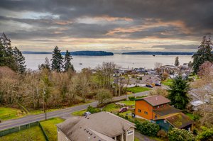 7900 Beach Dr E, Port Orchard, WA 98366, US Photo 40